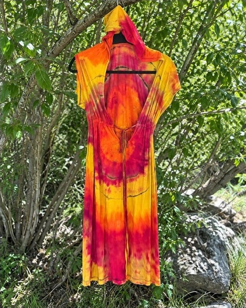 Mossy Mountain Mama MMM-TD-019 one-of-a-kind hand-dyed garment