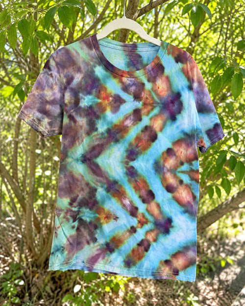 One-of-a-kind blue aqua orange earthy chevron fold T-shirt