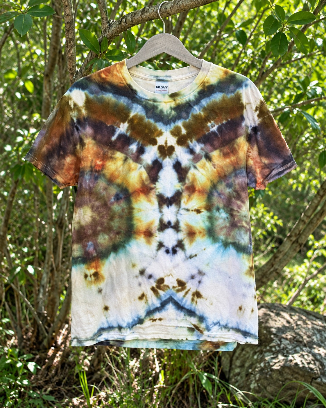 One-of-a-kind Gildan olive rust blue cream mirrored tie-dye T-shirt